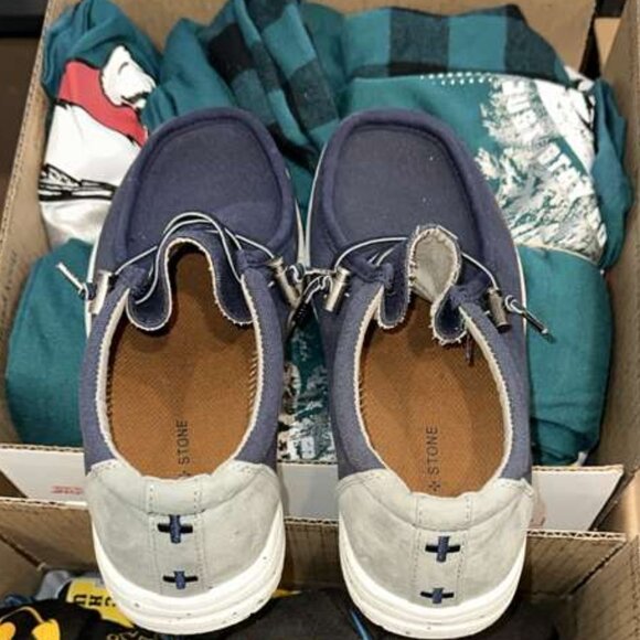 NWOT NO BOX  SUN STONE MENS  SHOES  9.5